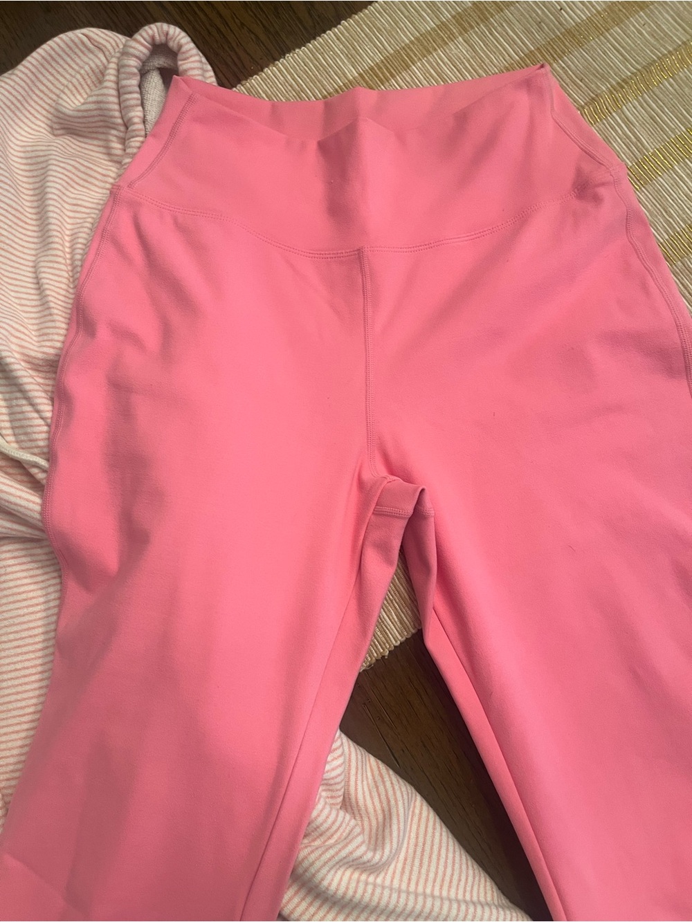 Bright Pink High-Waist Active Leggings